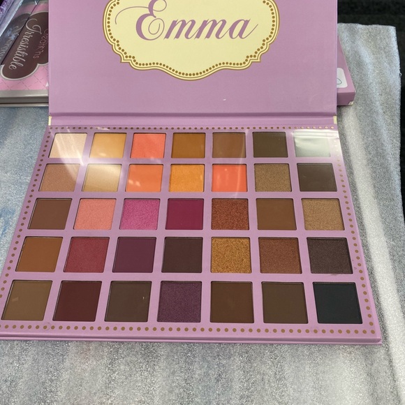 Eye shadows - Picture 6 of 7